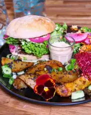 Sp&eacute;cialit&eacute; vegan du jour - La Plume V&eacute;g&eacute;tale