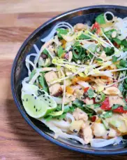 Ambiance cozy du restaurant - La Plume V&eacute;g&eacute;tale